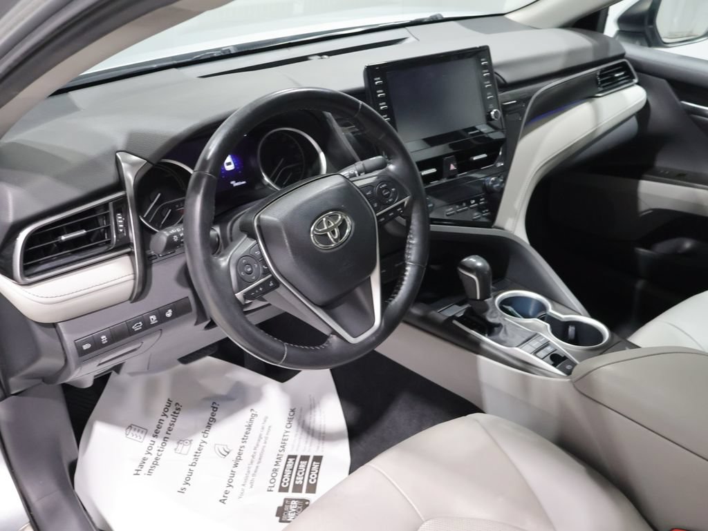 Used 2022 Toyota Camry XLE w/ Cold Weather Package FWD image 15