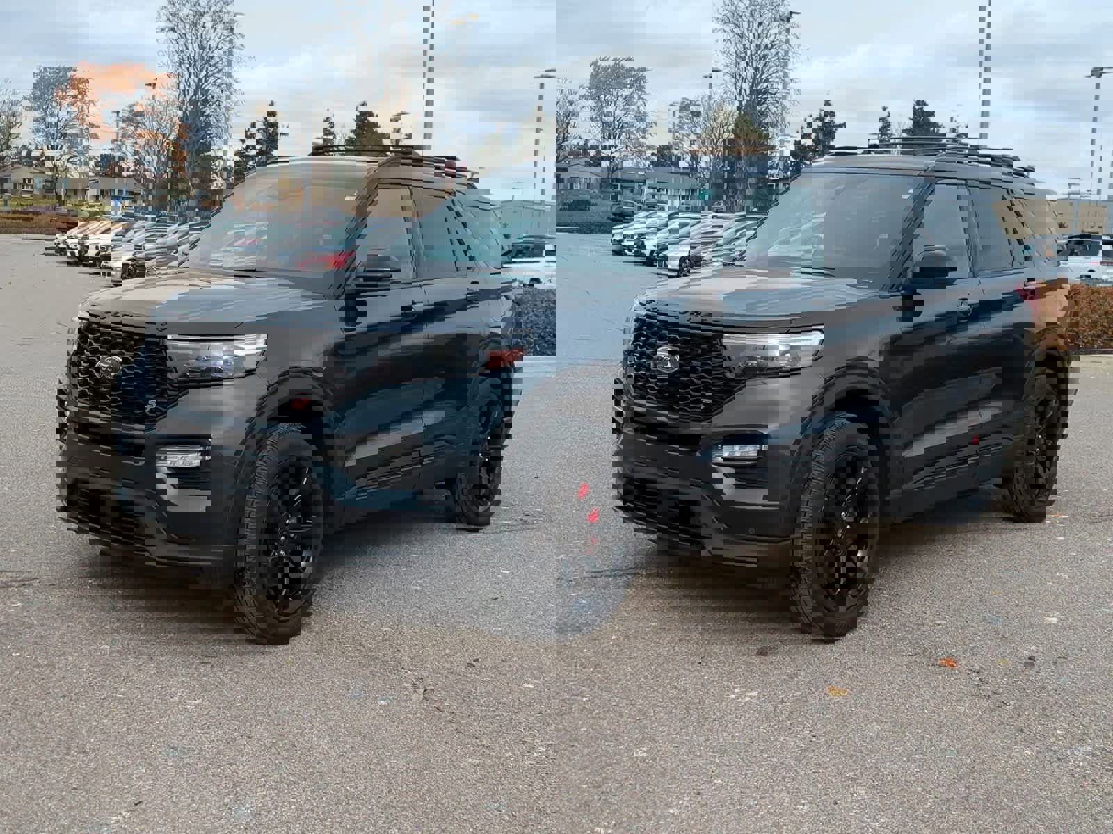 Used 2022 Ford Explorer ST w/ Equipment Group 401A image 4