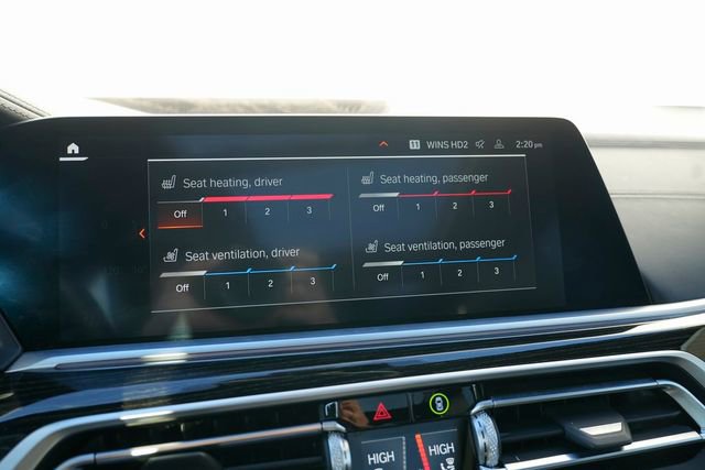 Used 2020 BMW X7 M50i w/ Dynamic Handling Package image 82