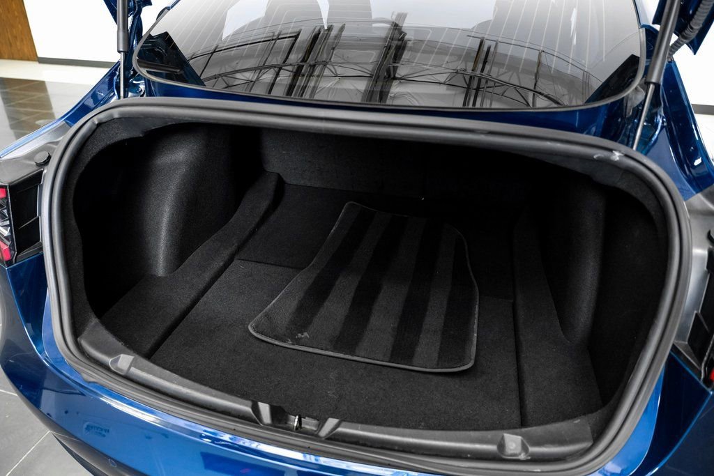 Used 2018 Tesla Model 3 Long Range image 48