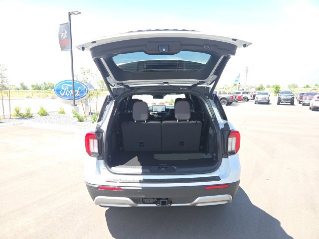New 2026 Ford Explorer Platinum w/ LUX Leather Package AWD/4WD image 8