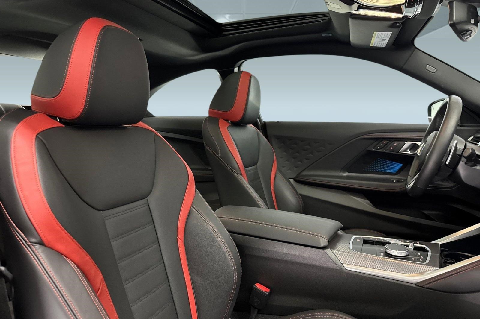 Used 2025 BMW 230i Coupe w/ M Sport Package image 30