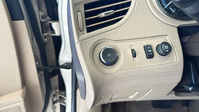 Used 2010 Buick LaCrosse CXS FWD image 13