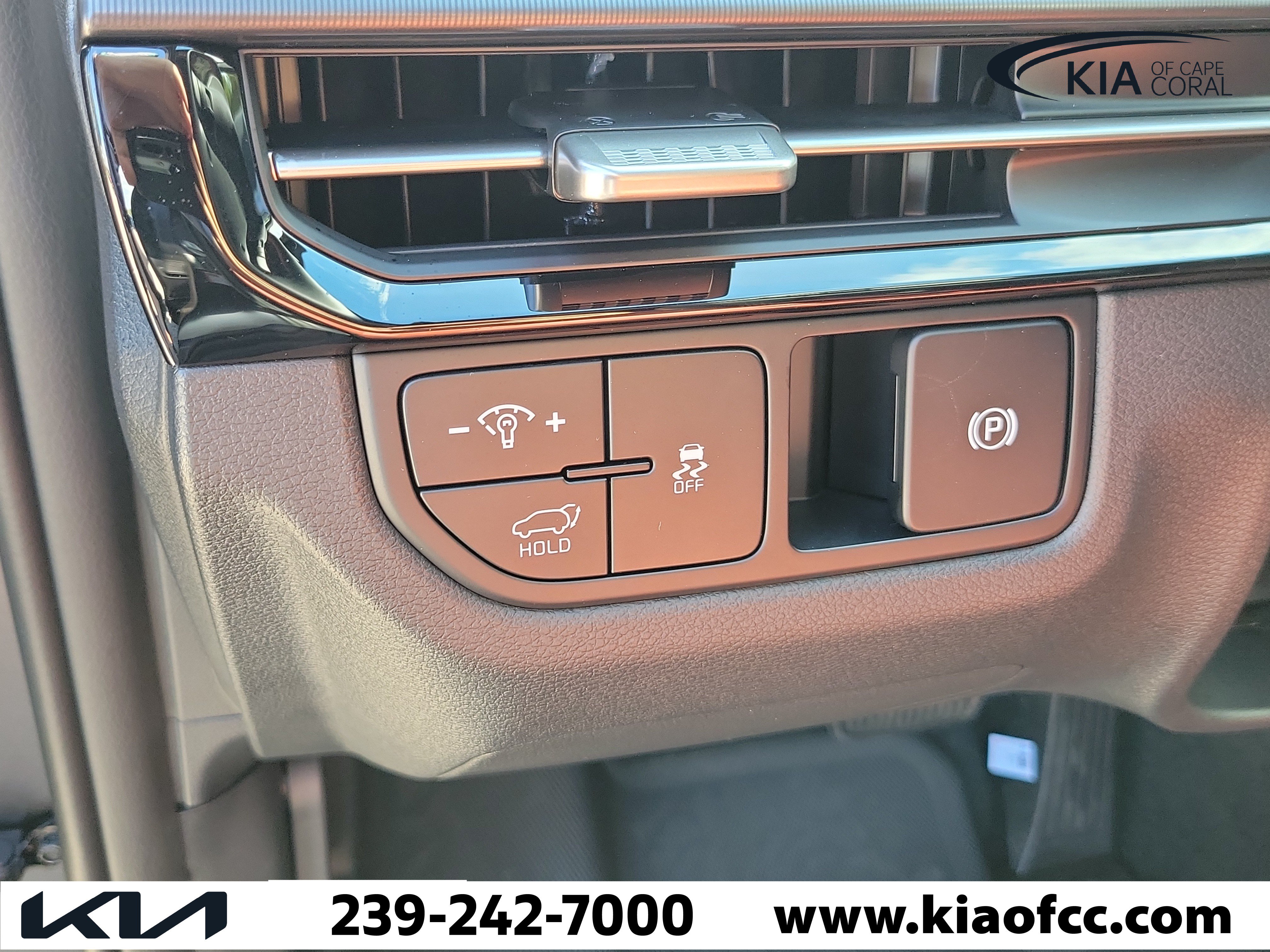 New 2026 Kia Sportage SX FWD image 25