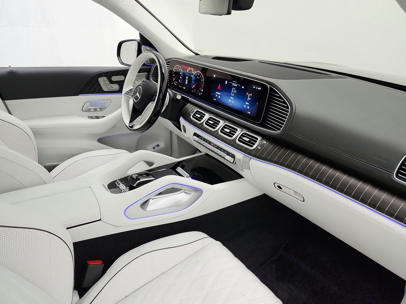 New 2026 Mercedes-Benz Maybach GLS 600 4MATIC image 14