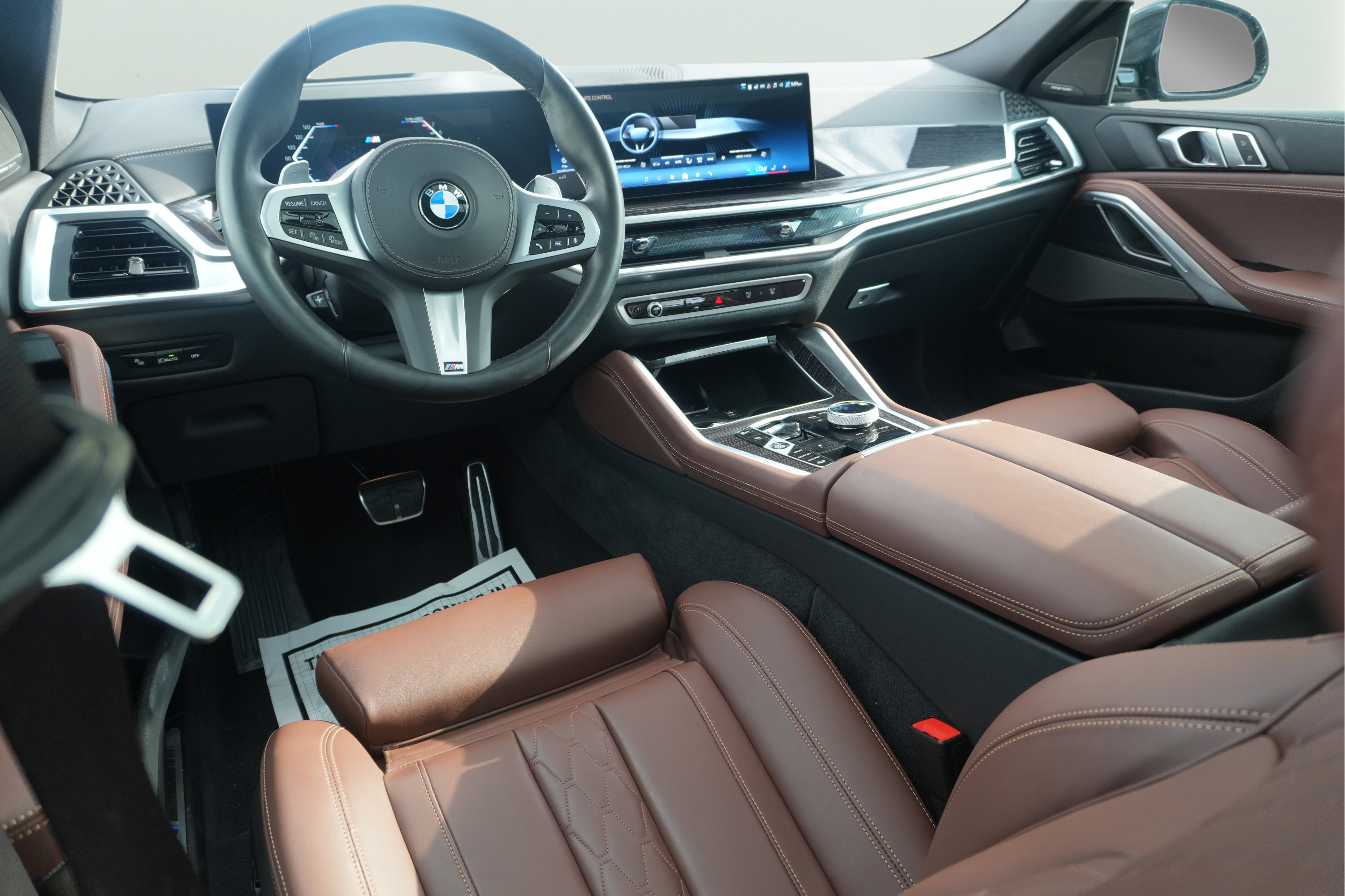 Used 2026 BMW X6 xDrive40i w/ Executive Package AWD/4WD image 32