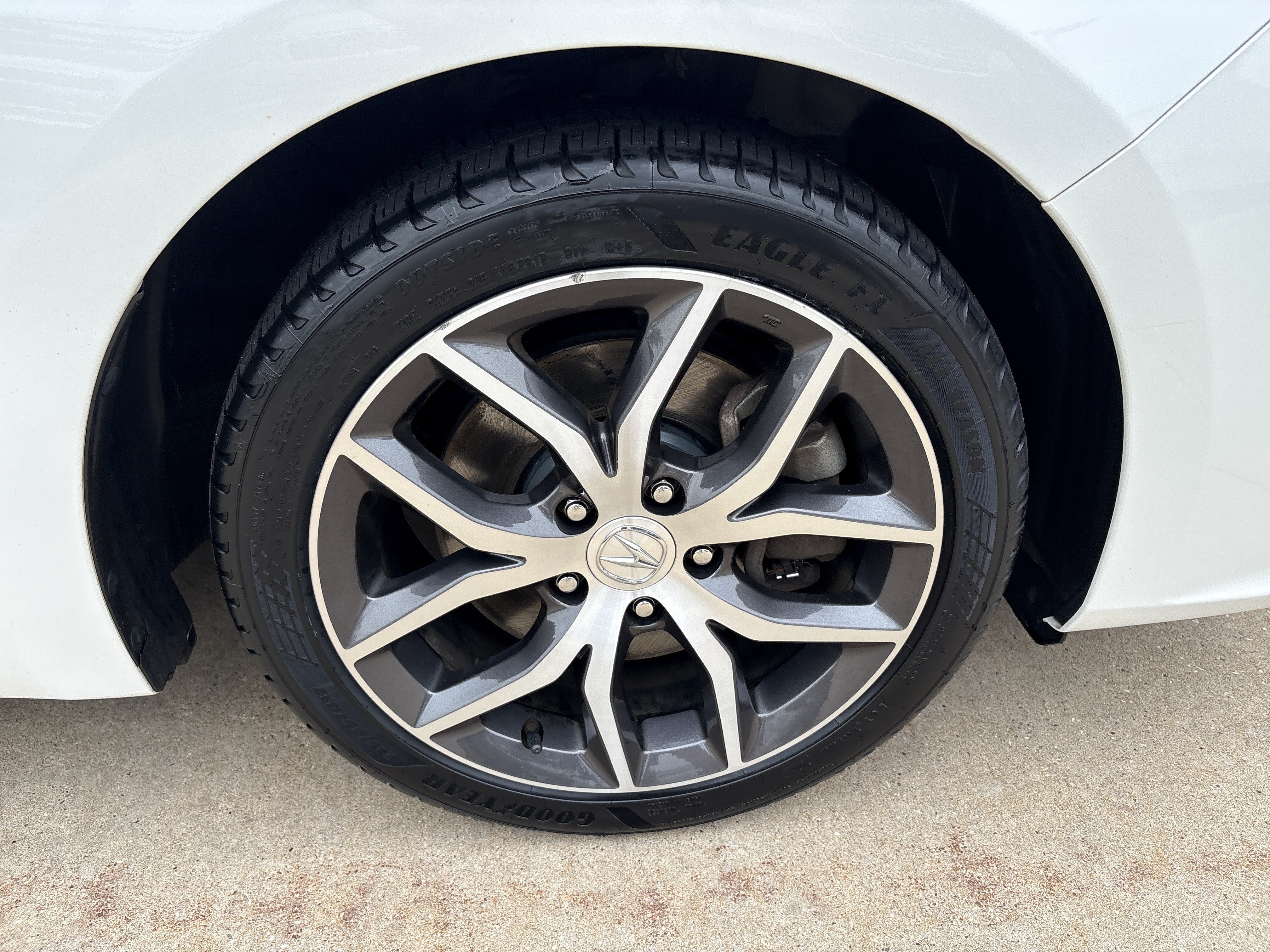 Used 2019 Acura ILX FWD image 9