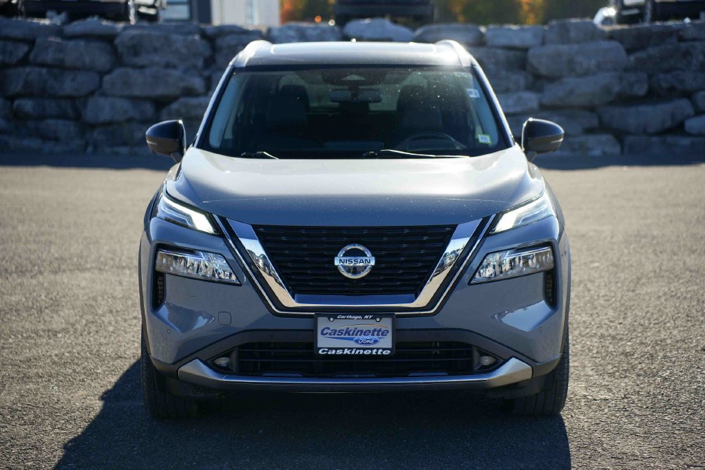 Used 2021 Nissan Rogue Platinum AWD/4WD image 2