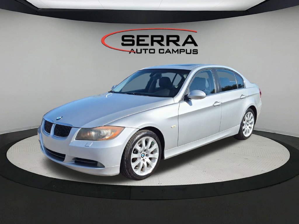 Used 2006 BMW 330i Sedan RWD image 1