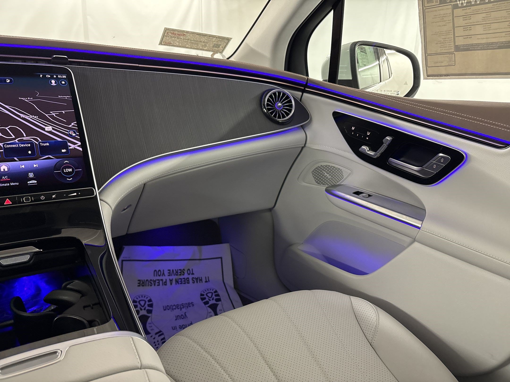 New 2026 Mercedes-Benz EQE 320 4MATIC SUV image 29