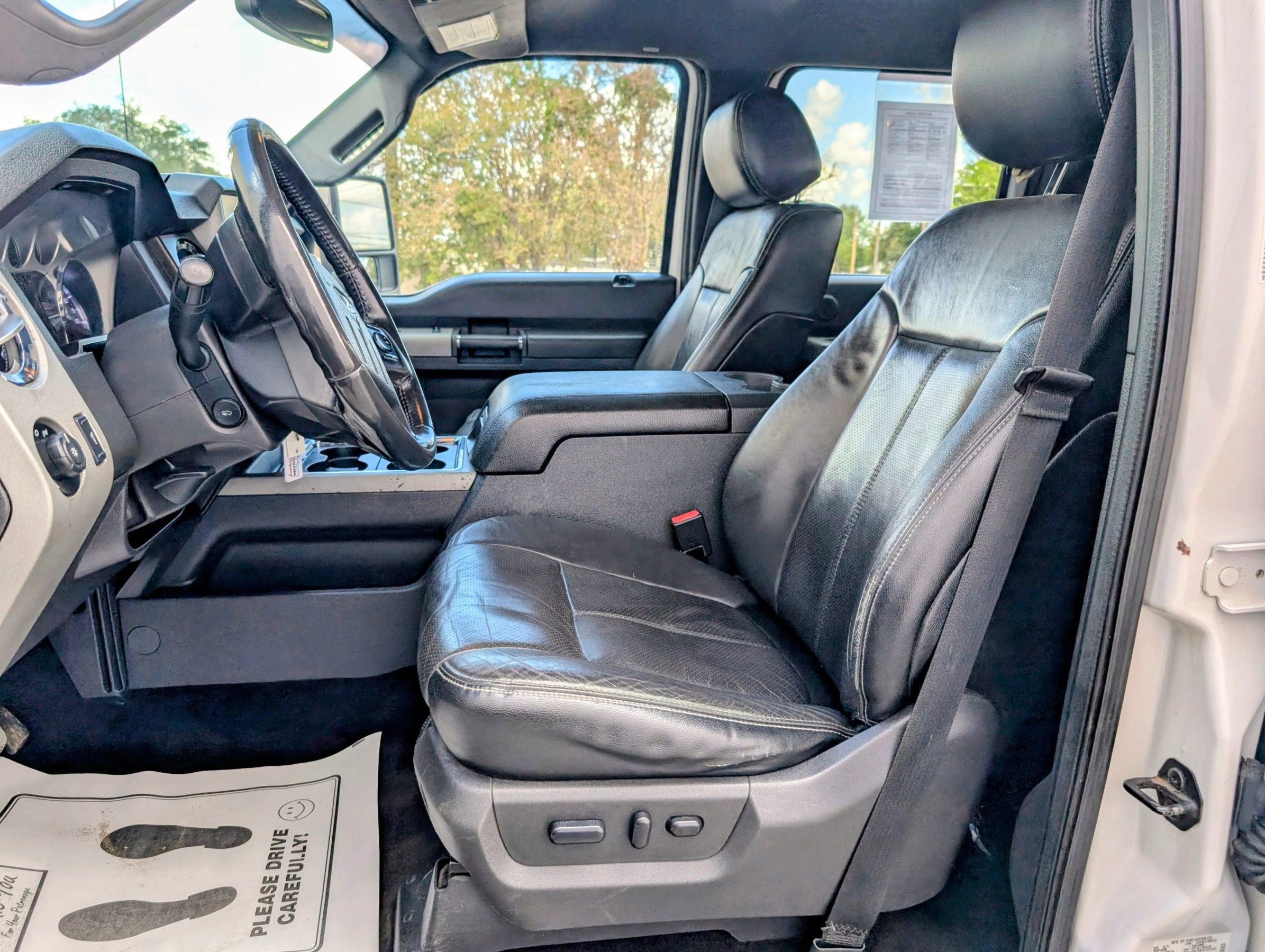 Used 2016 Ford F350 Lariat w/ Chrome Package image 11