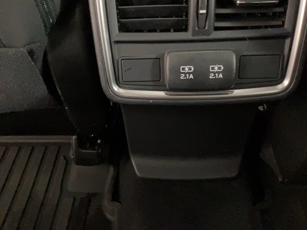 Used 2022 Subaru Forester Premium image 19