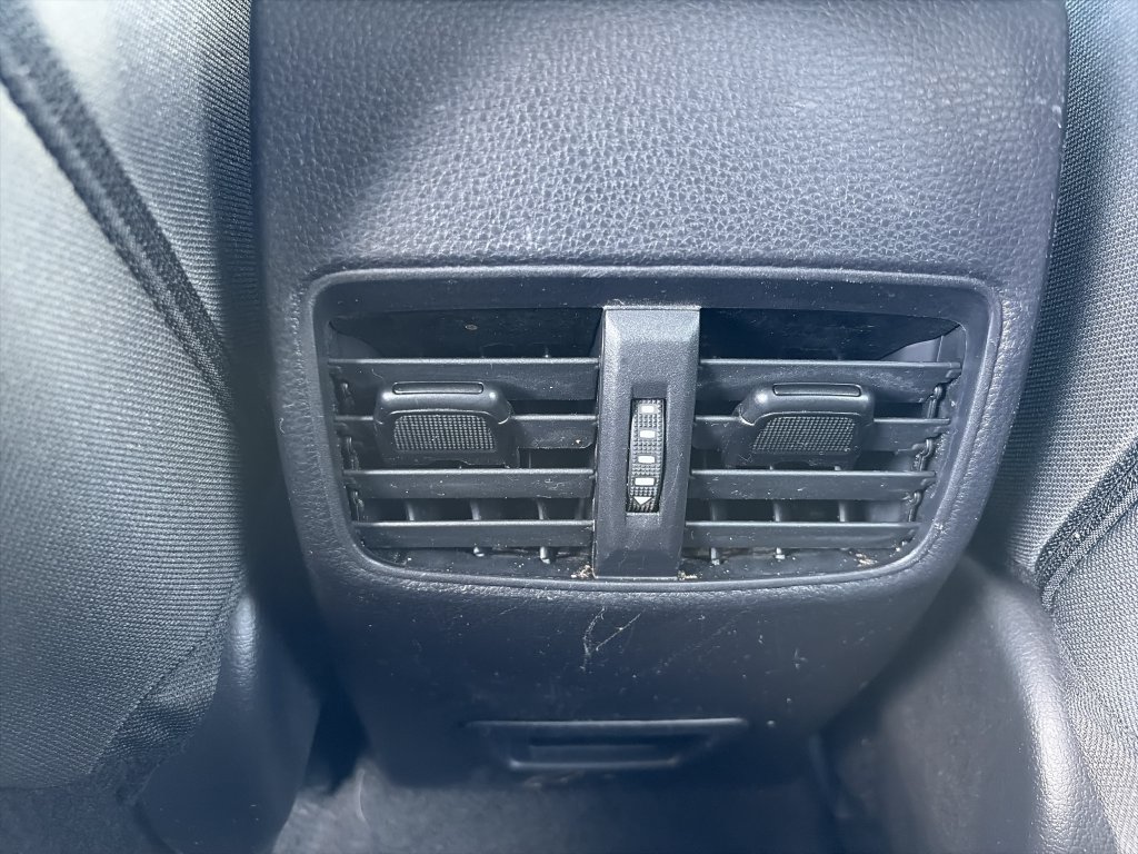Used 2022 Toyota Corolla Cross LE FWD image 19