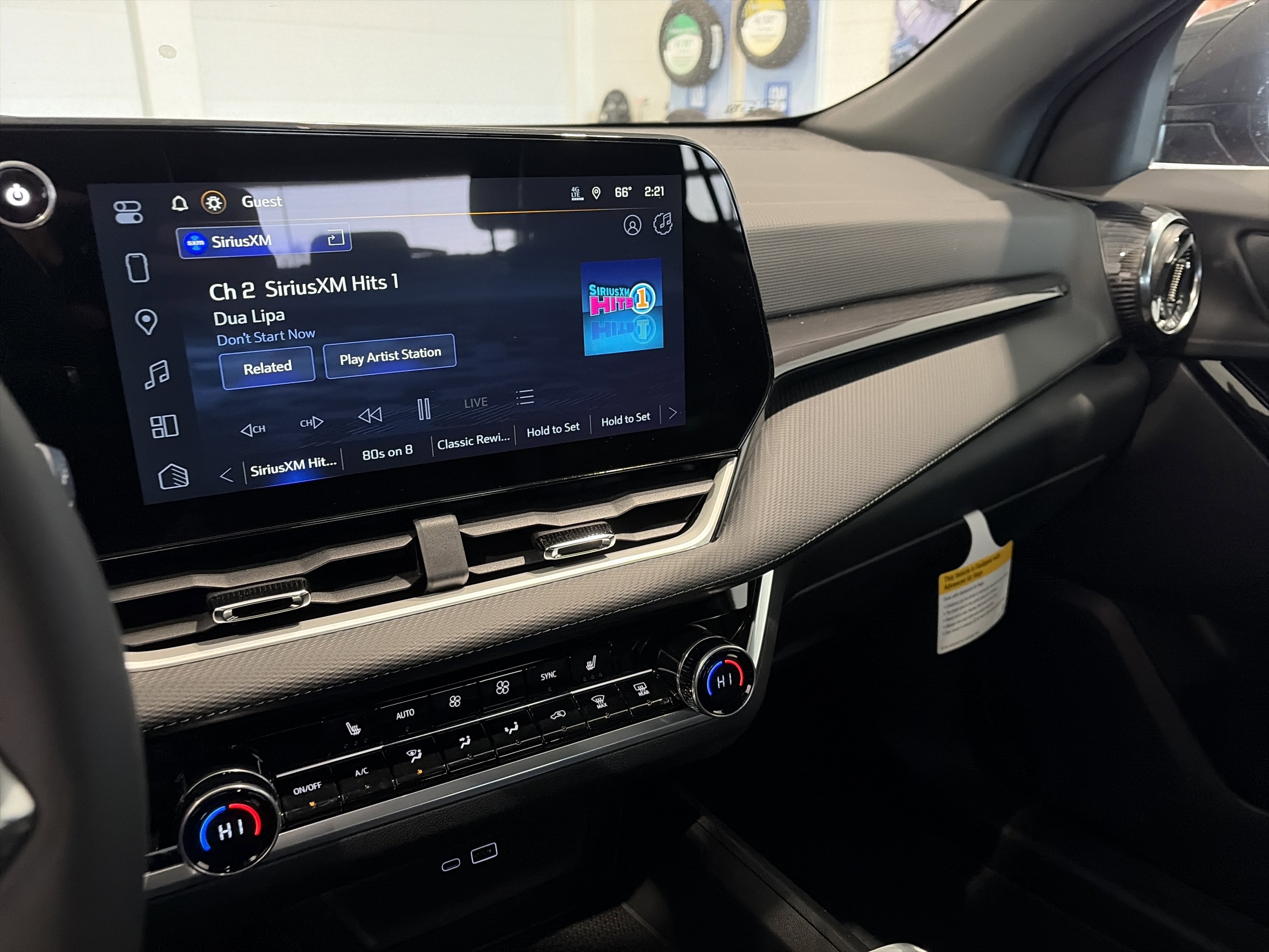 New 2026 Chevrolet Equinox LT w/ Convenience Package II image 25