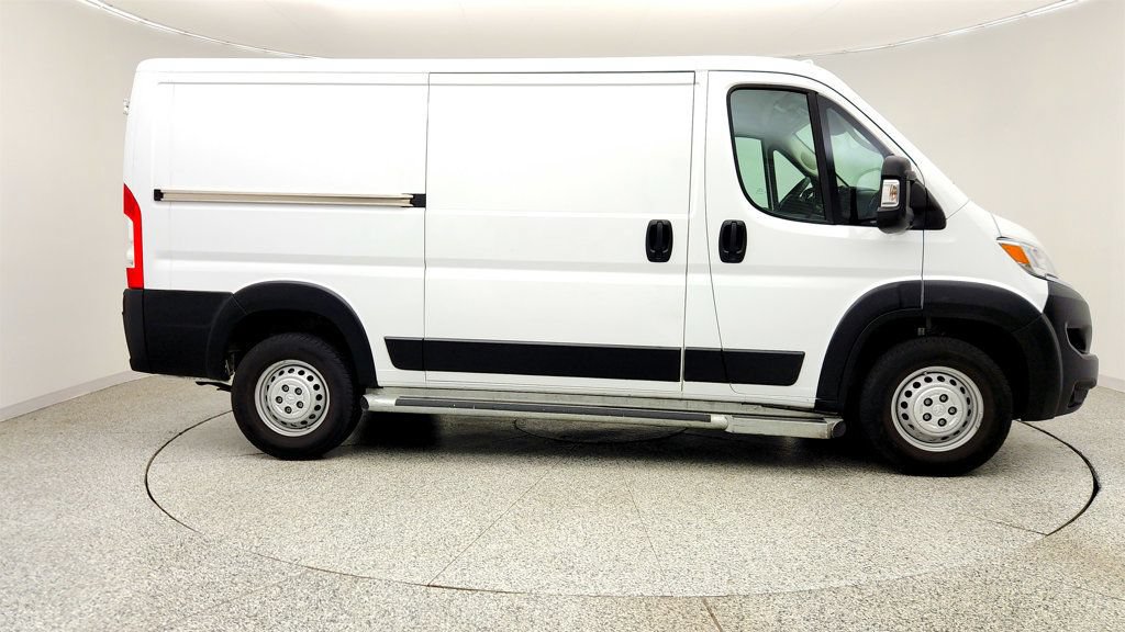 Used 2025 RAM ProMaster 2500 w/ U-Haul Equipment Group FWD image 4