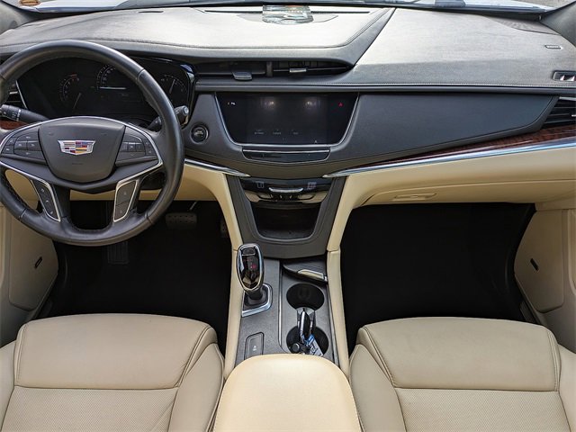 Used 2018 Cadillac XT5 Luxury w/ Driver Awareness Package image 16