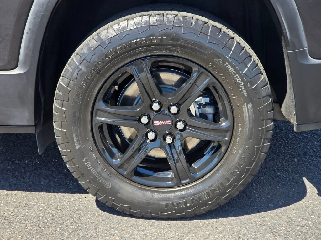 Used 2020 GMC Acadia AT4 w/ Driver Alert Package II AWD/4WD image 10