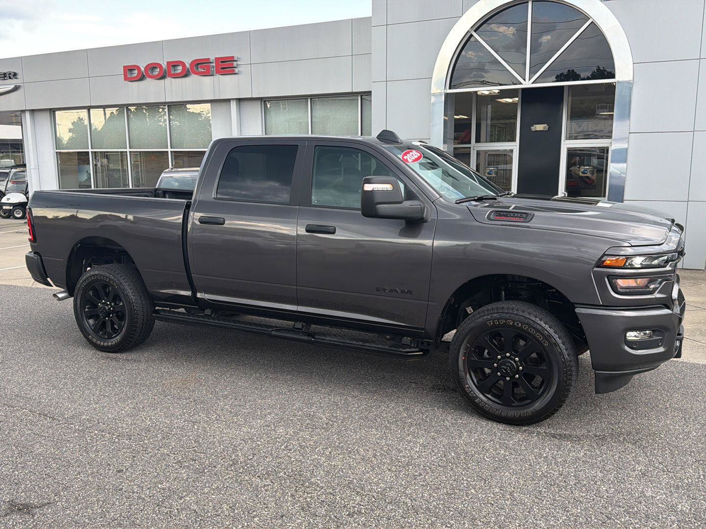 Used 2026 RAM 2500 Big Horn AWD/4WD image 3