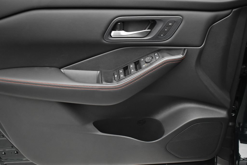 New 2026 Nissan Rogue SV w/ Rock Creek Premium Package AWD/4WD image 9