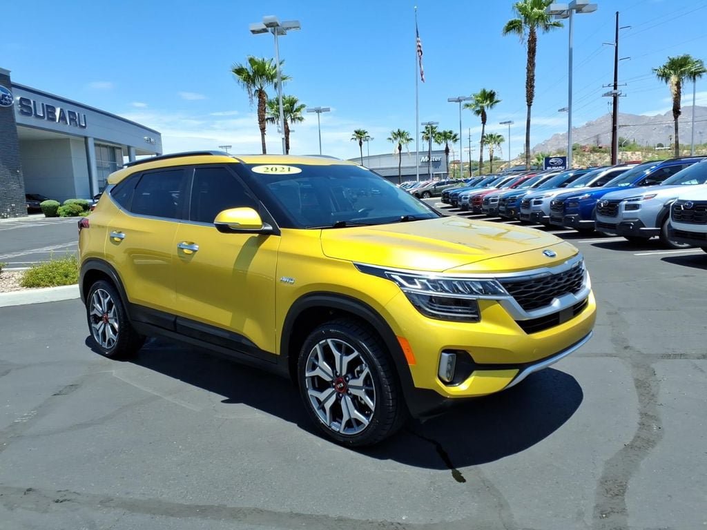 Used 2021 Kia Seltos SX w/ SX Sunroof Package AWD/4WD video 1
