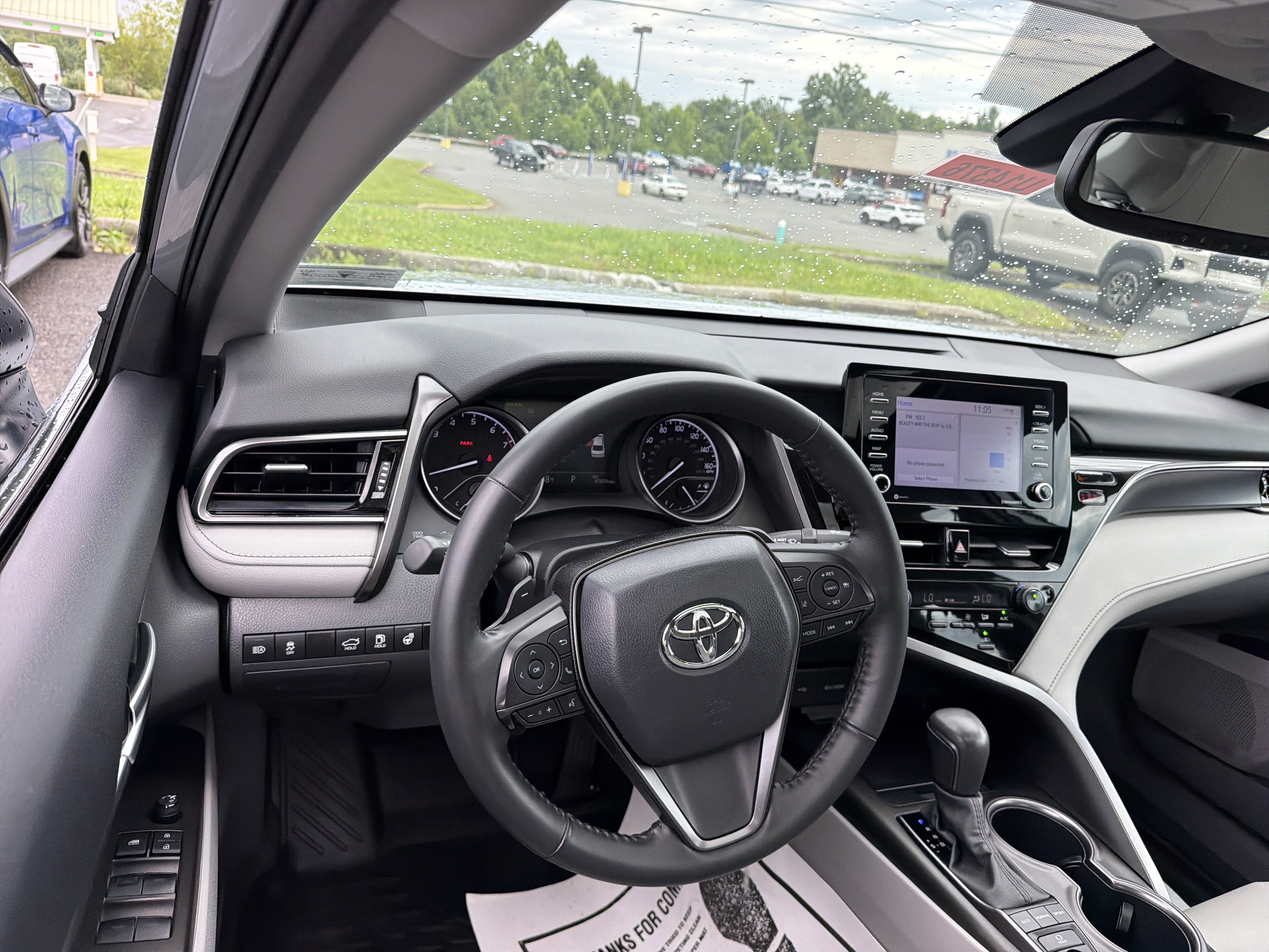 Used 2024 Toyota Camry SE w/ Cold Weather Package AWD/4WD image 15
