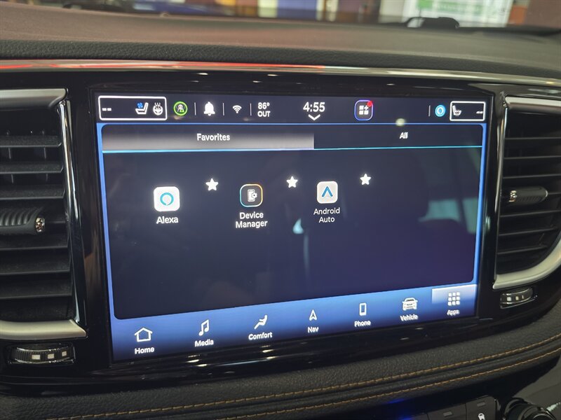 Used 2022 Chrysler Pacifica Pinnacle FWD image 34