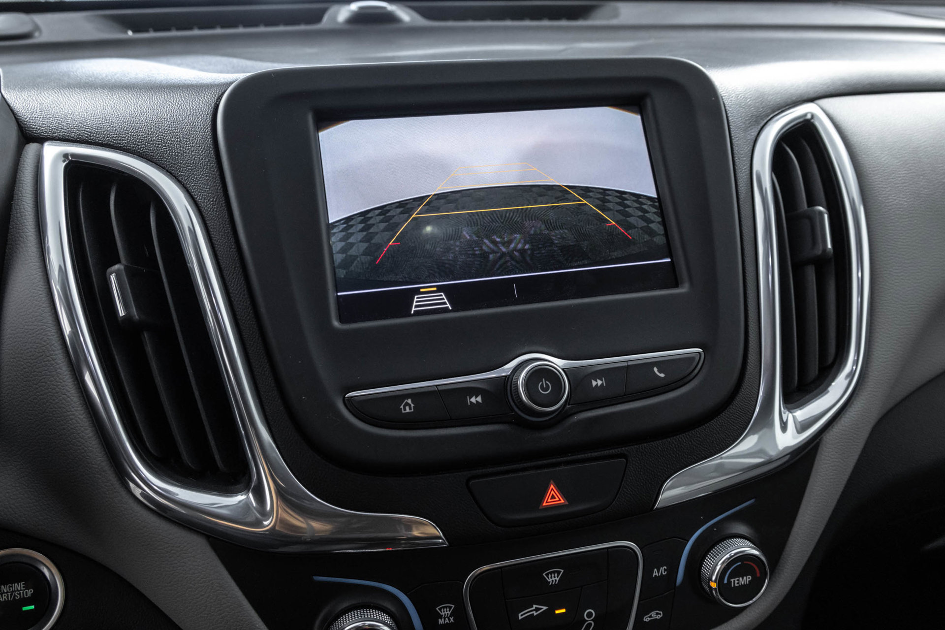 Used 2020 Chevrolet Equinox LS w/ LS Convenience Package FWD image 10
