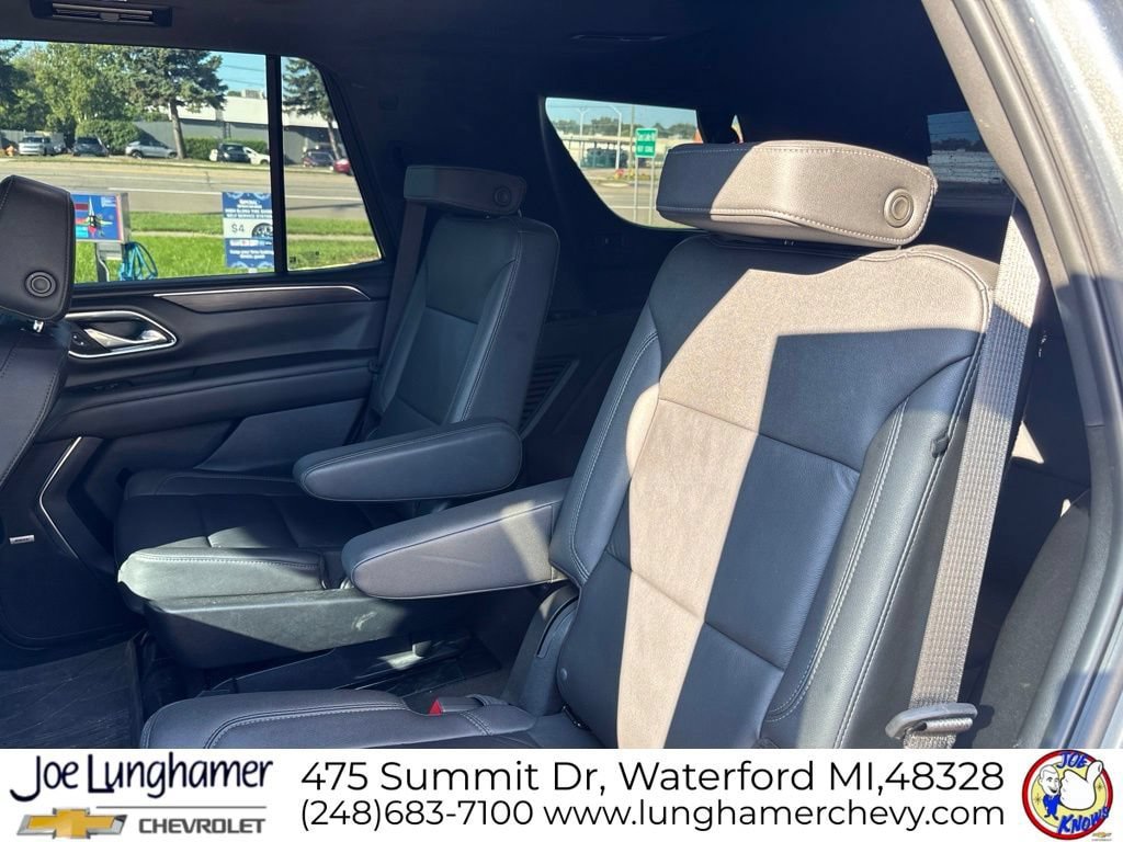 Used 2024 Chevrolet Tahoe Z71 w/ Luxury Package AWD/4WD image 13