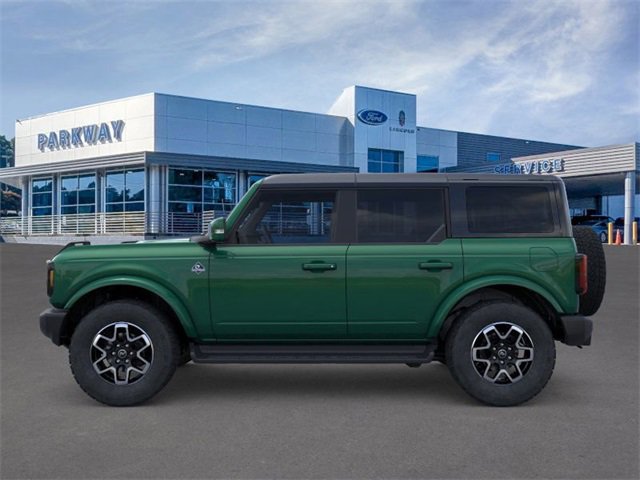 New 2025 Ford Bronco Outer Banks image 3