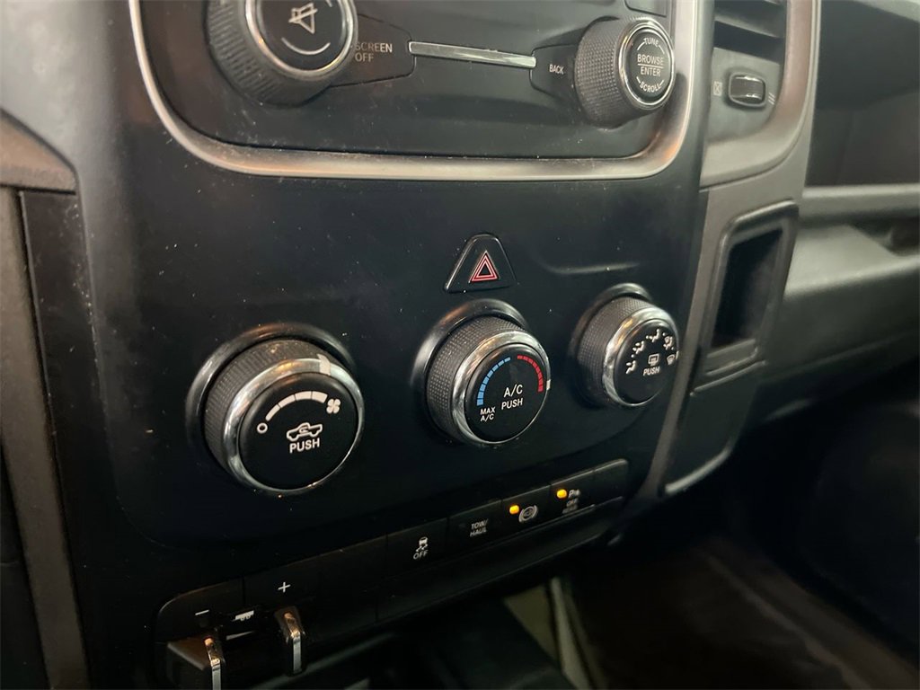 Used 2017 RAM 3500 Tradesman w/ Chrome Appearance Group image 15