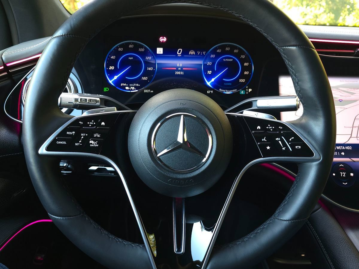 Used 2023 Mercedes-Benz EQS 580 4MATIC SUV image 44