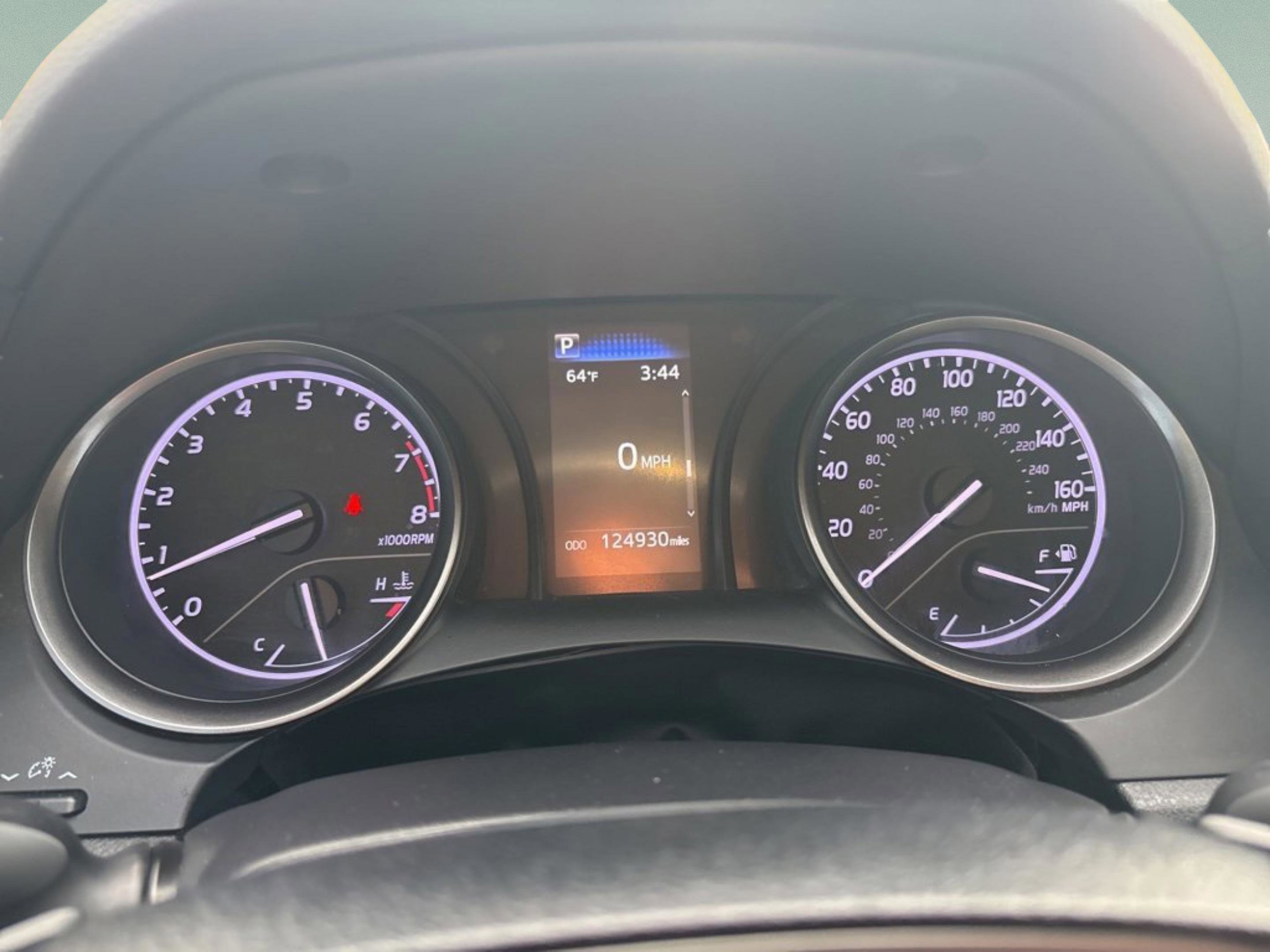 Used 2021 Toyota Camry SE image 16