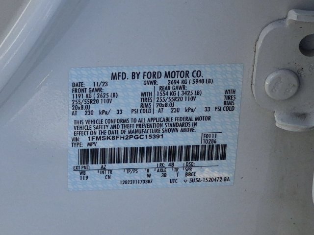 Used 2023 Ford Explorer Limited w/ Equipment Group 301A AWD/4WD image 25