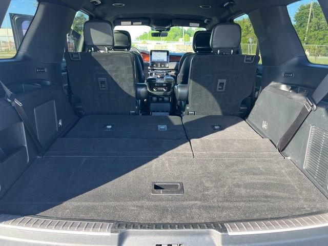 Used 2021 Lincoln Navigator 2WD image 27