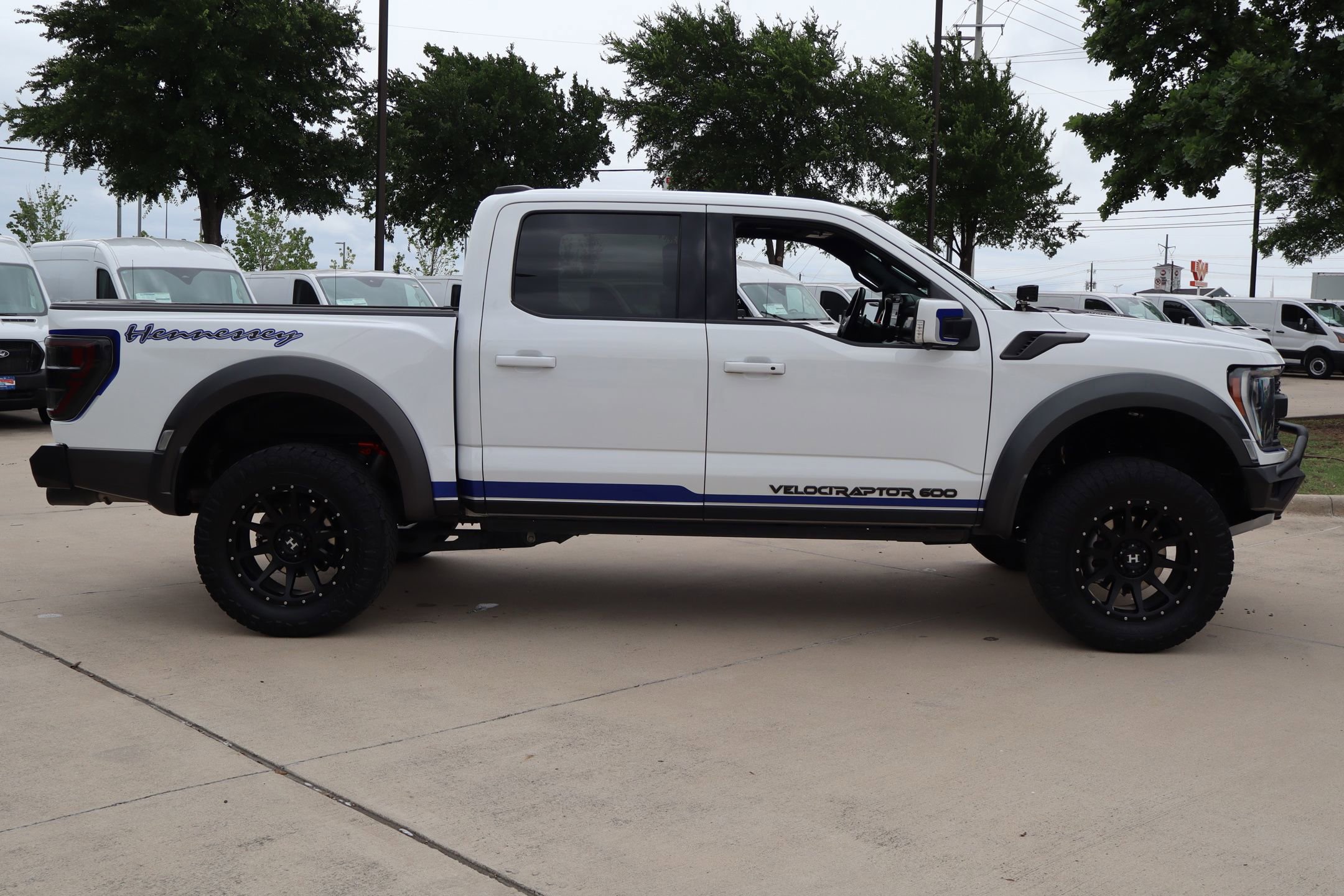 Used 2022 Ford F150 Raptor w/ Equipment Group 801A High AWD/4WD image 2