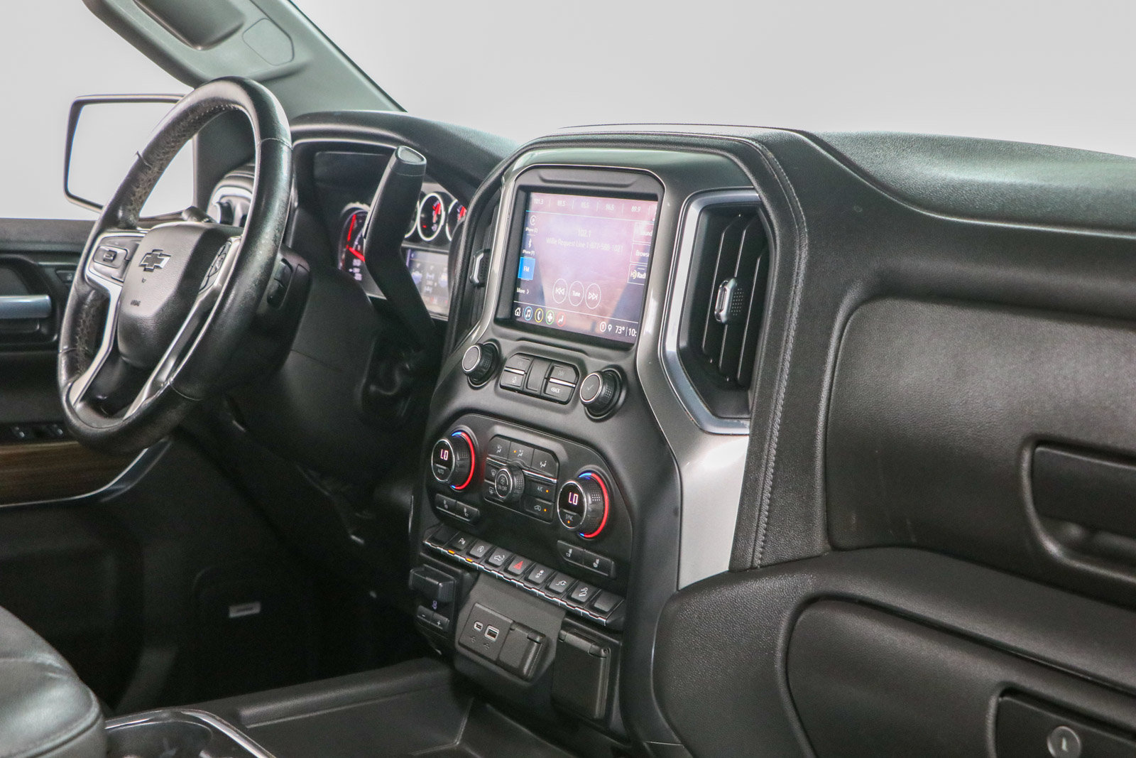 Used 2021 Chevrolet Silverado 1500 LT Trail Boss w/ Convenience Package II AWD/4WD image 28