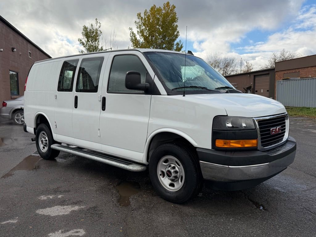 Used 2024 GMC Savana 2500 w/ Driver Convenience Package image 2