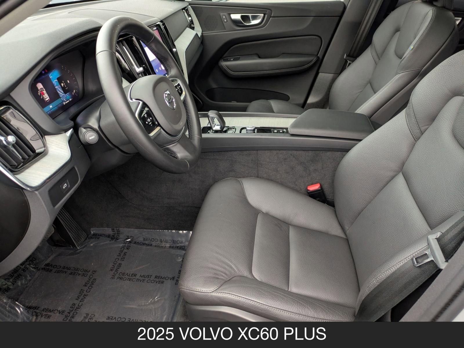 Used 2025 Volvo XC60 B5 Plus image 14