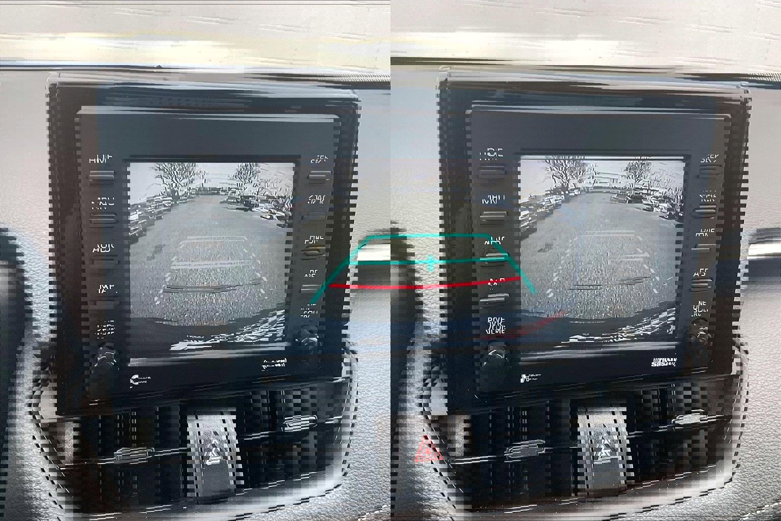 Used 2022 Toyota RAV4 XLE w/ Convenience Package image 26