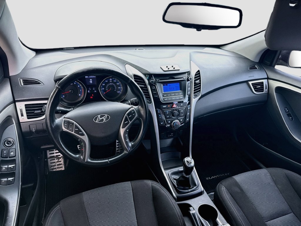 Used 2016 Hyundai Elantra GT FWD image 22