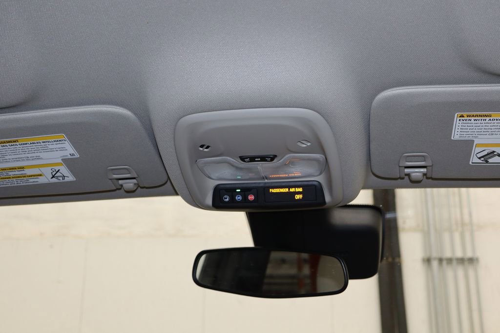 Used 2020 Buick Encore GX Select image 21