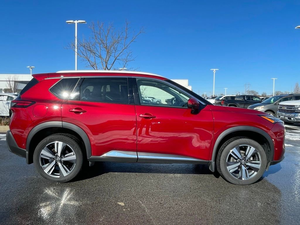 Used 2023 Nissan Rogue SL w/ SL Premium Package image 9