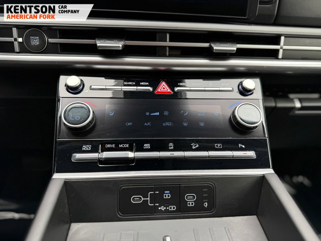 Used 2025 Hyundai Santa Fe SEL image 26