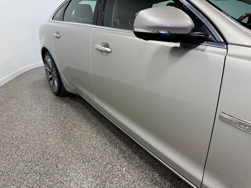 Used 2017 Jaguar XJ L Portfolio image 7