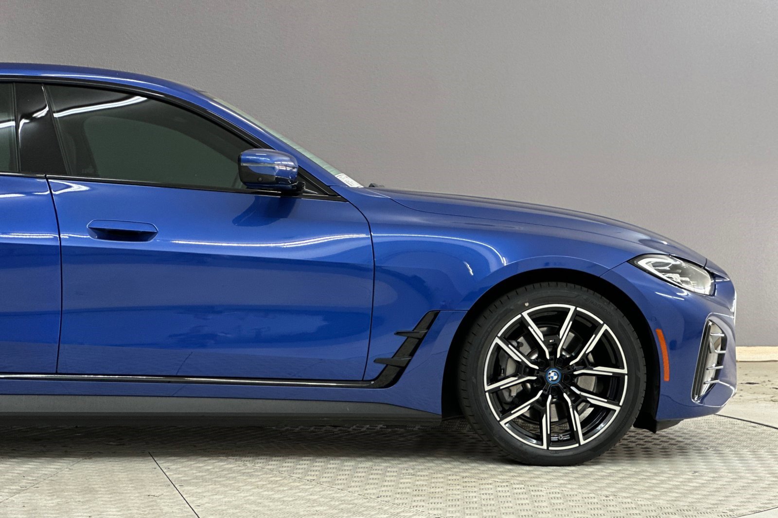 Certified 2022 BMW i4 eDrive40 w/ M Sport Package image 35