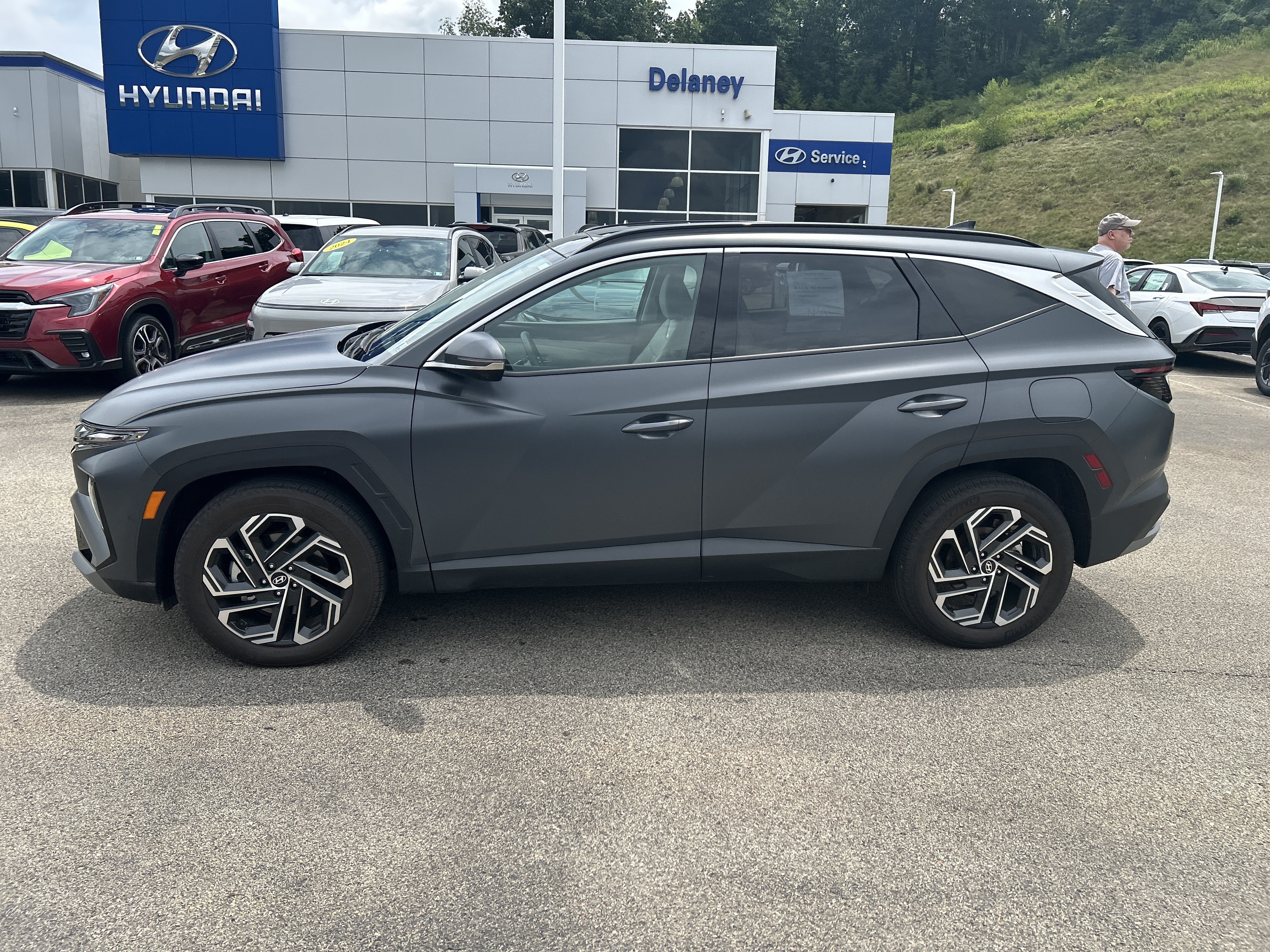 Used 2025 Hyundai Tucson Limited AWD/4WD image 7
