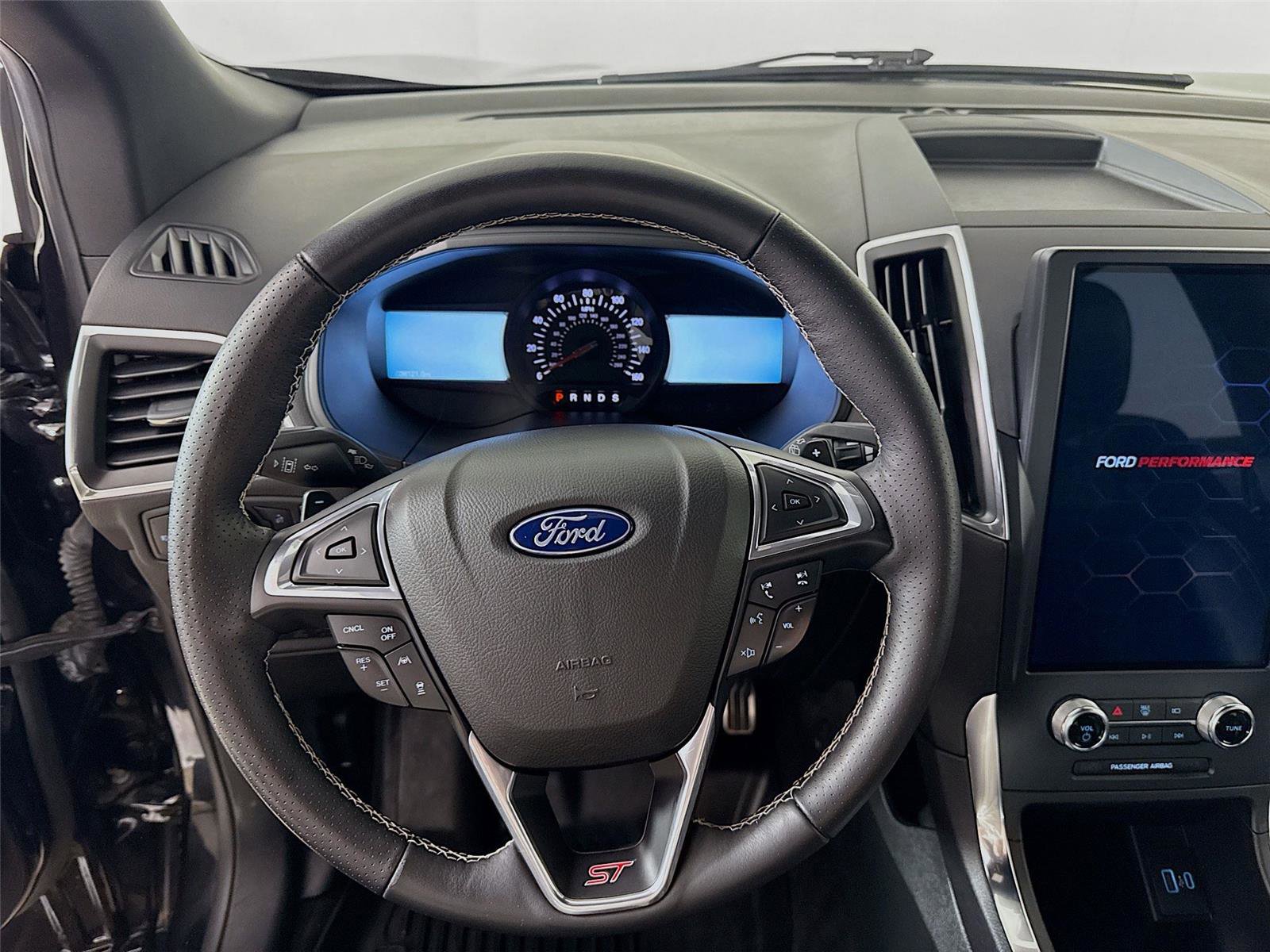 Used 2023 Ford Edge ST AWD/4WD image 18