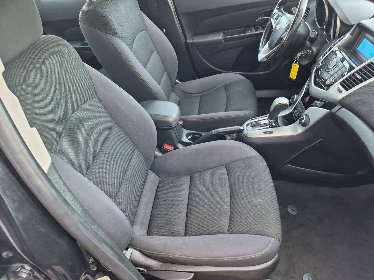 Used 2014 Chevrolet Cruze LT FWD image 22
