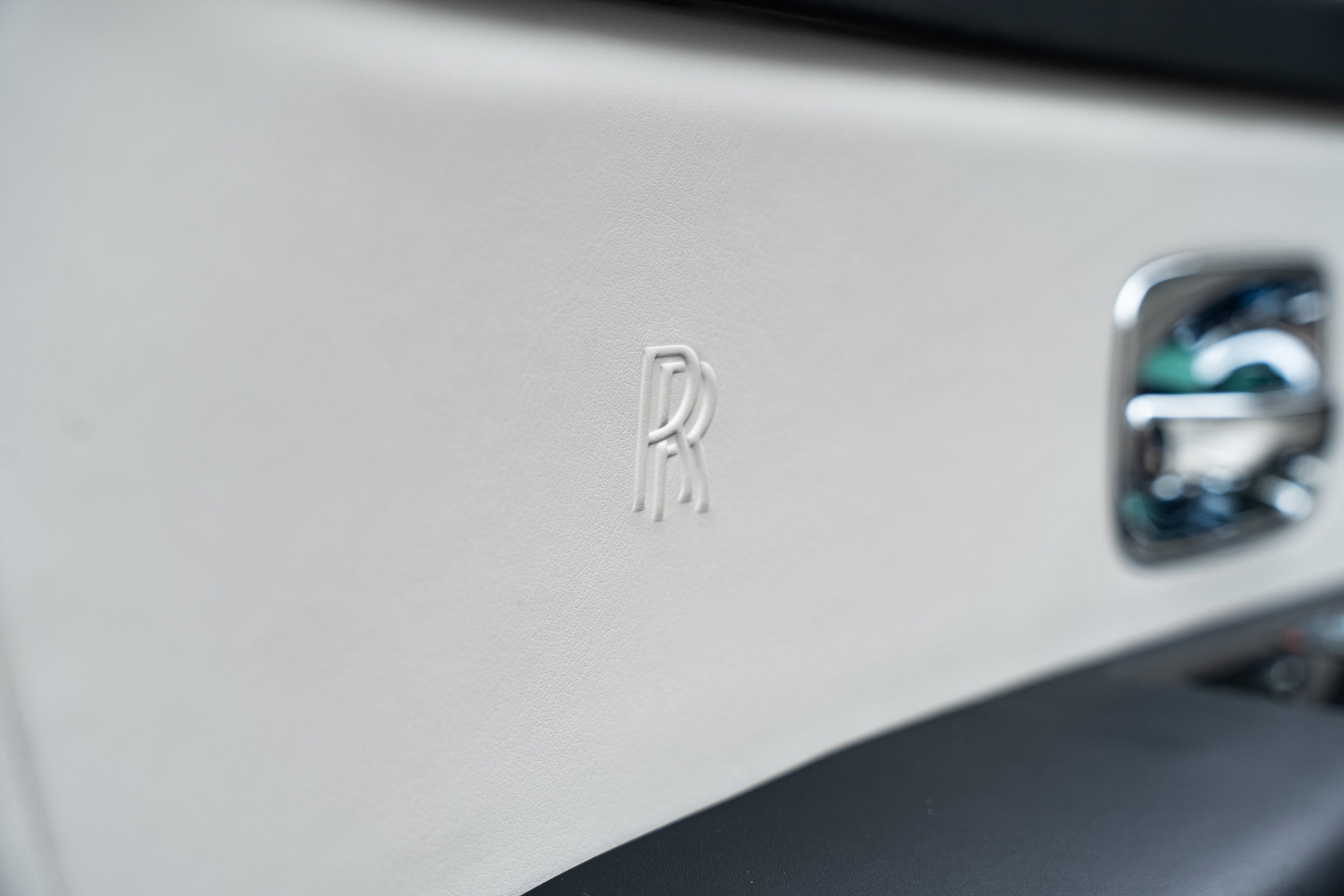 Used 2023 Rolls-Royce Cullinan w/ Cullinan Package image 20