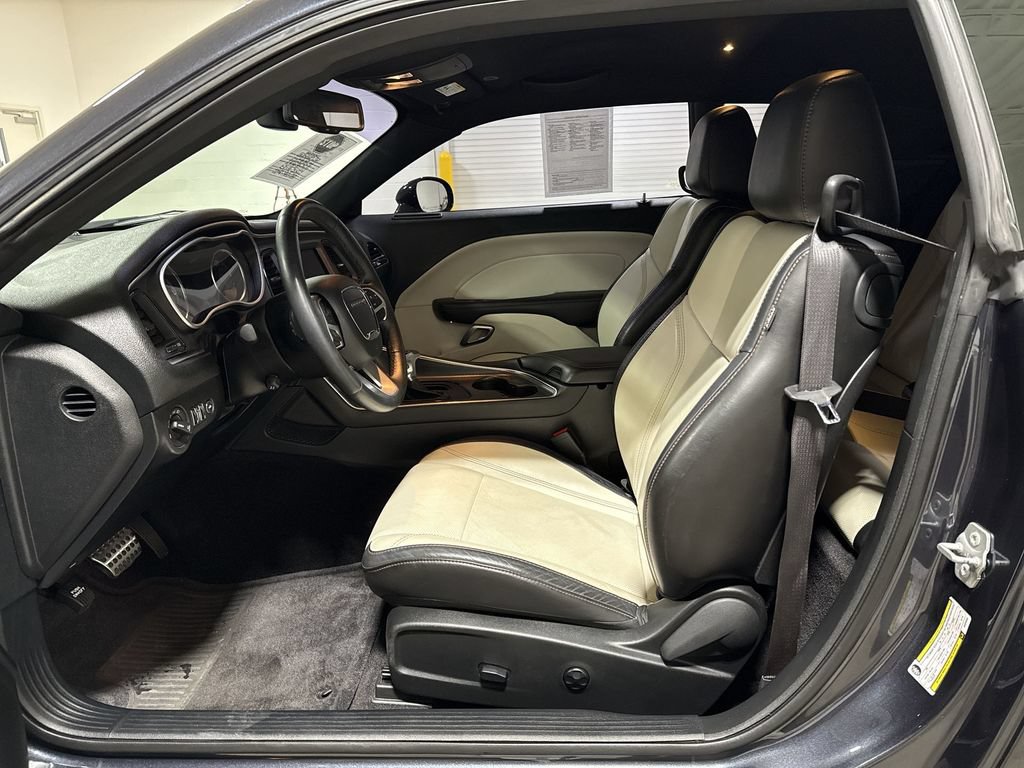Used 2018 Dodge Challenger SXT Plus RWD image 19